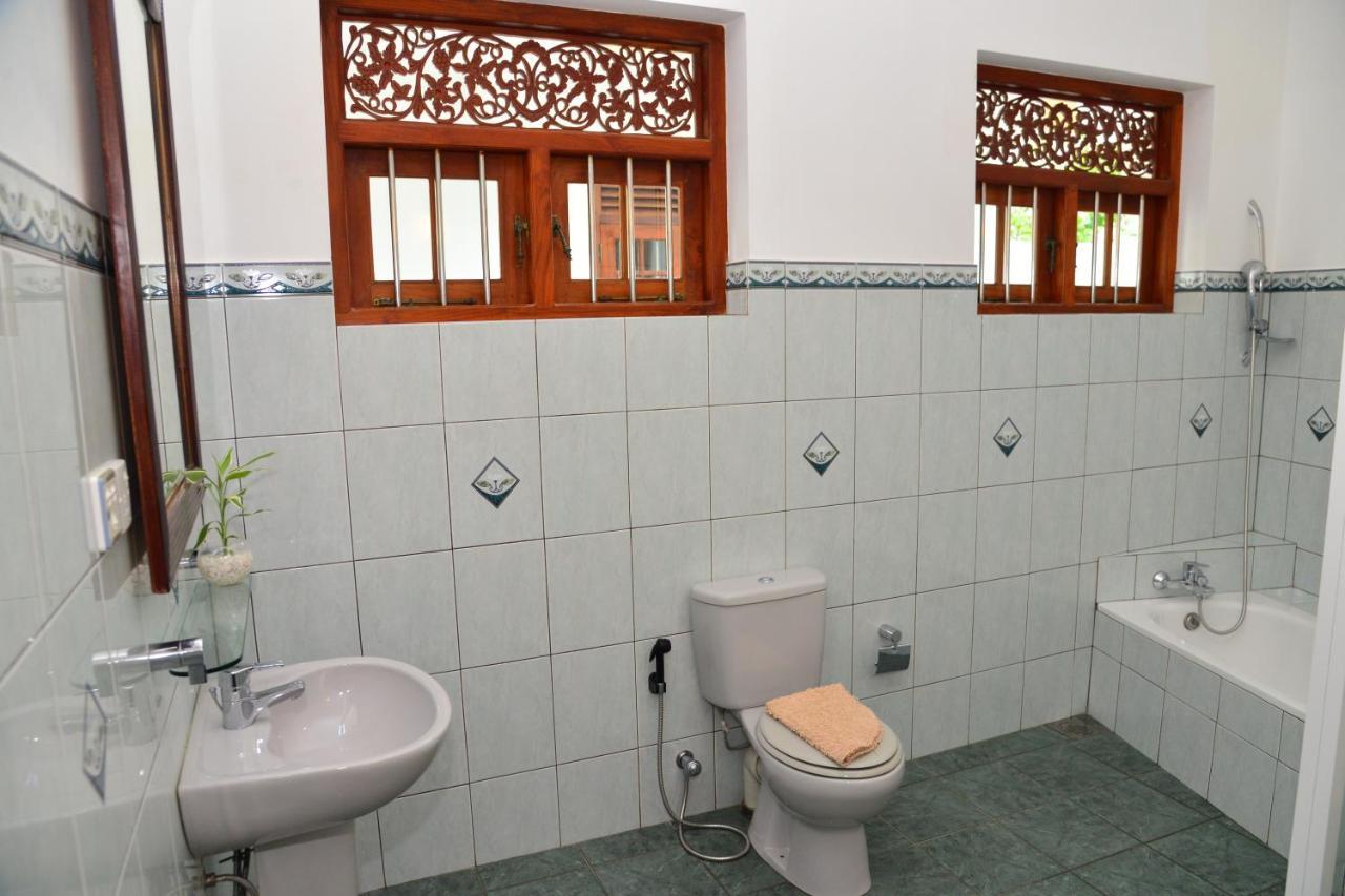 Surf Villa Hikkaduwa Exterior foto